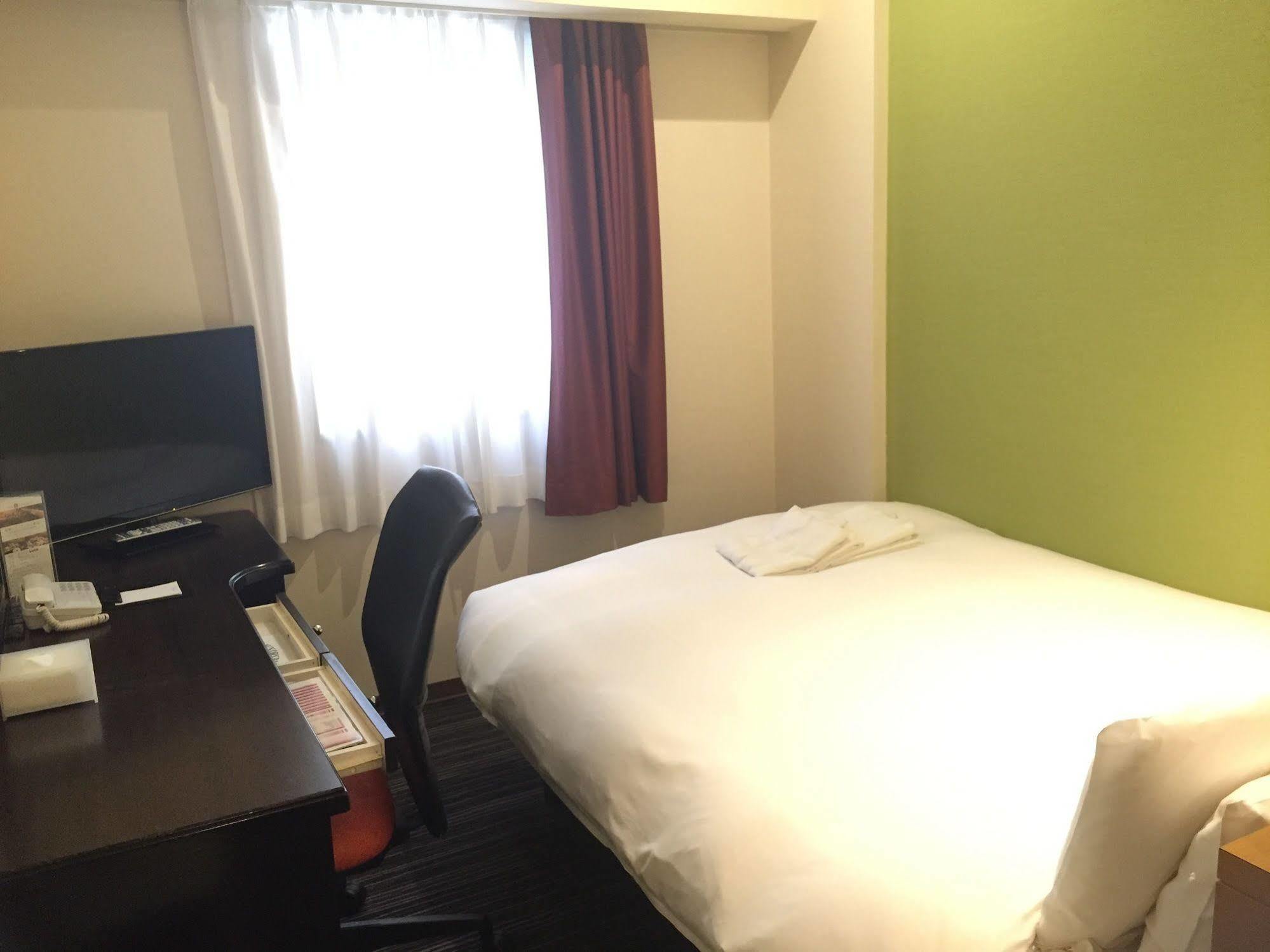 The B 博多（ザビー はかた） 3* 福岡市