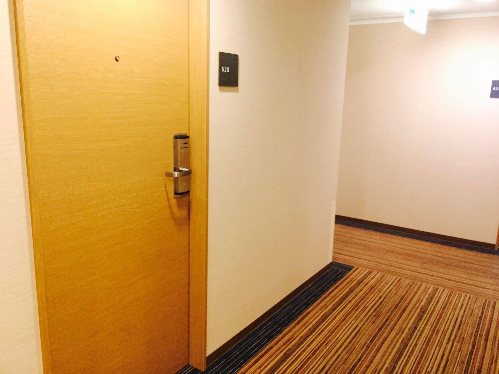 The B Hakata Hotel 3*